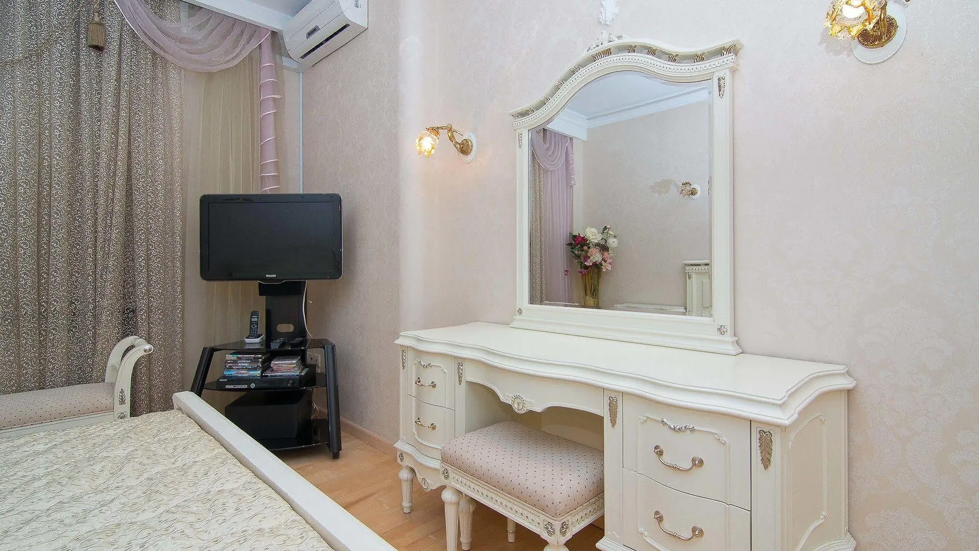Vip Apartment Minsk 0*,  Belarus